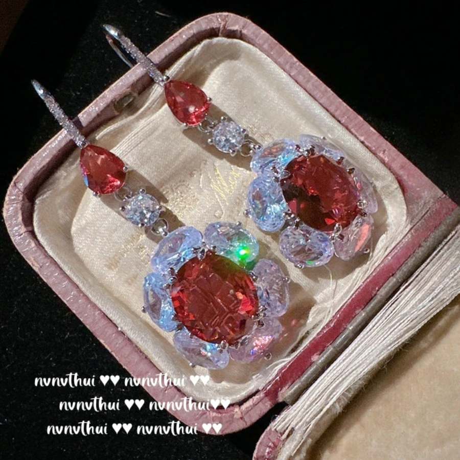 Női Divat Ovális Labor Ruby Cirkónium-oxid Csepp Fülbevaló 925 Ezüst Színű Vintage Medál Dangles a Nők Esküvői Finom Ékszerek
