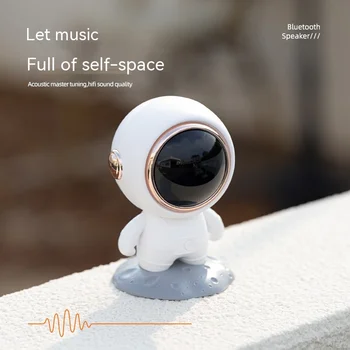 Űrhajós Kreatív Vezeték Nélküli Bluetooth Hangszóró Asztali Színes Fény Mélynyomó Hordozható Kültéri Mini Hangszóró Ajándék
